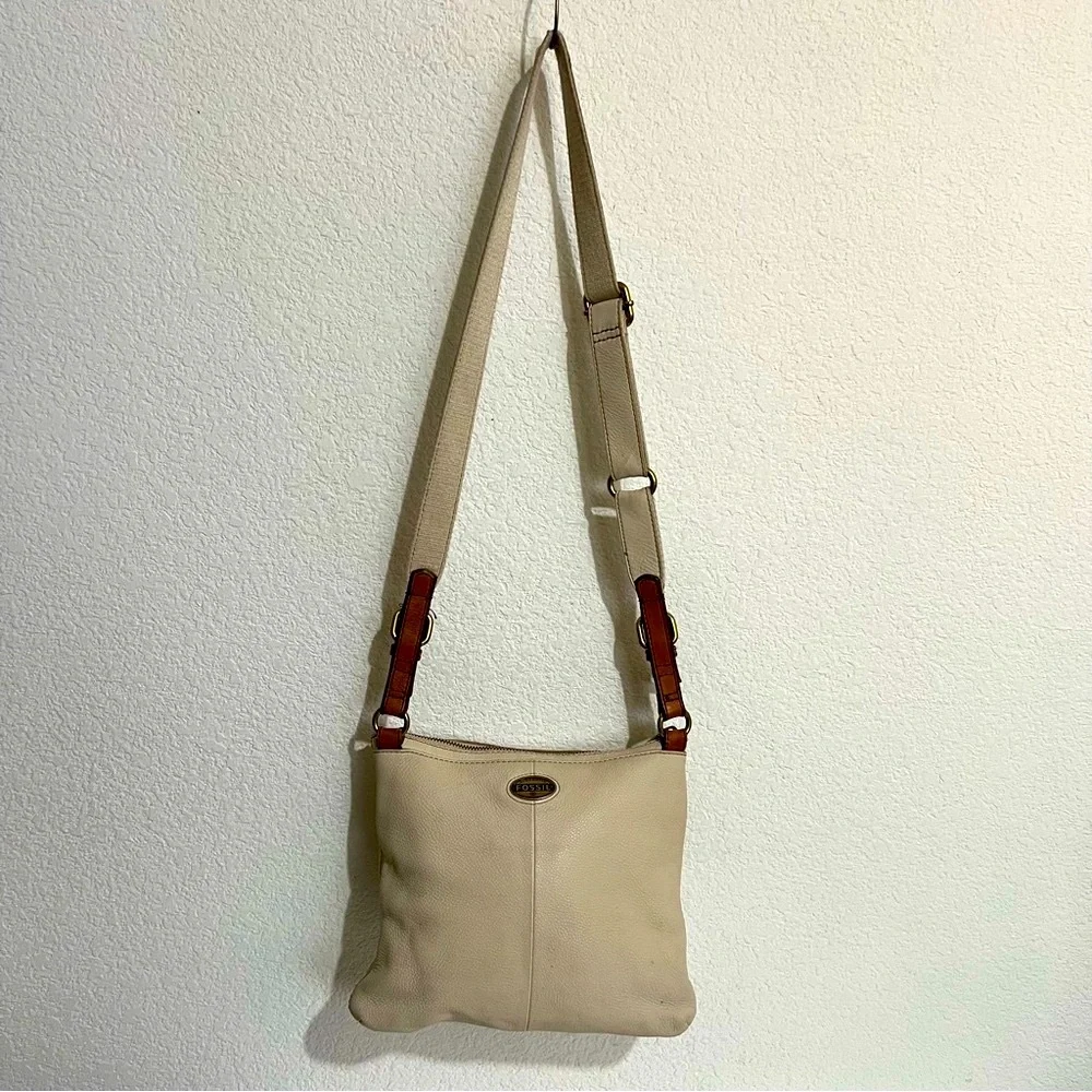 Vintage Fossil Beige Cream Pebbled Leather Crossbody Messenger Bag Unisex